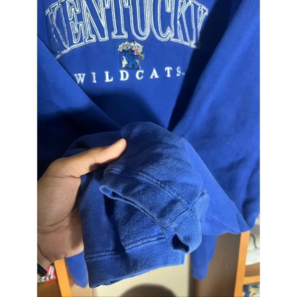 Vintage 90s Kentucky Wildcats University Sweater